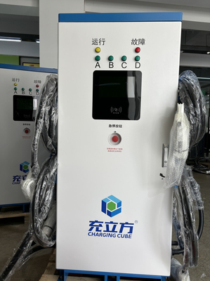 IP55 160KW สถานีชาร์จรถยนต์ไฟฟ้า DC EV ที่บูรณาการด้วยปืน 4 ตัว