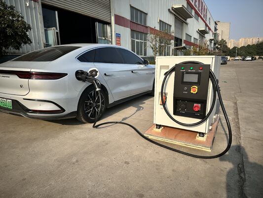 ราคาดี ธนาคารพลังงานที่เก็บพลังงานเคลื่อนที่ ชาร์จ DC 80kWH 85kW การเย็นของเหลว IP54 7 นิ้ว หน้าจอสัมผัส 7m เคเบิล CCS1 CCS2 CHAdeMO GBT Tesla ชาร์จปืน ออนไลน์